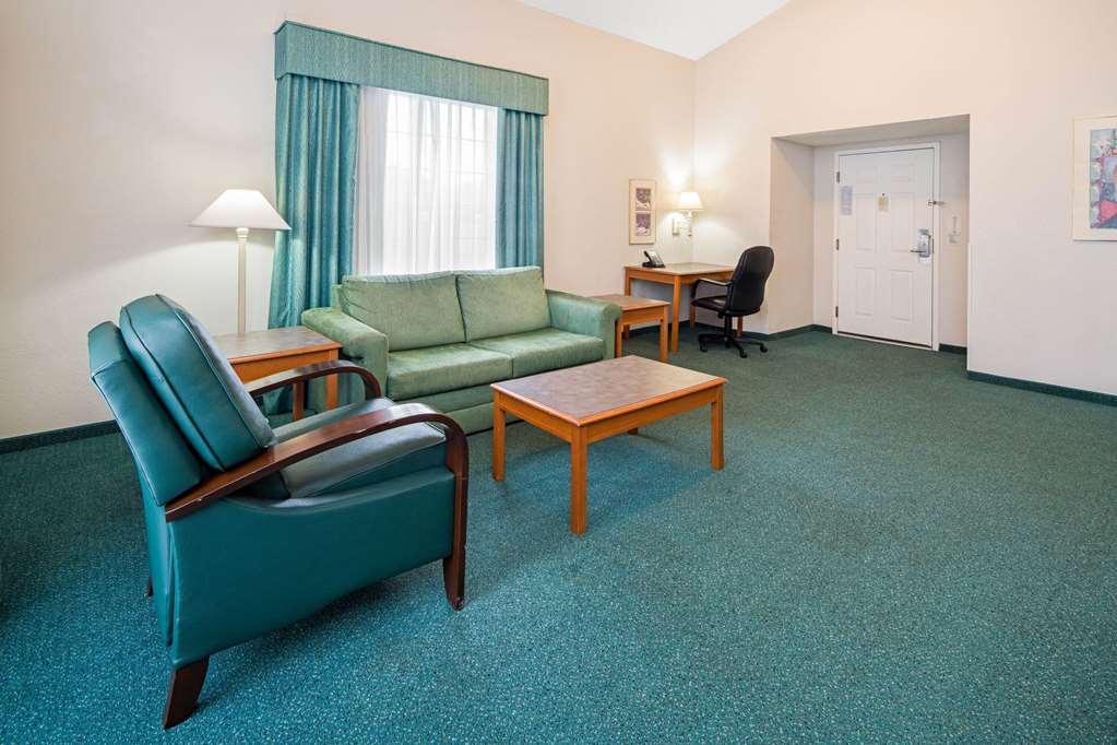 Days Inn By Wyndham San Diego Vista Room photo